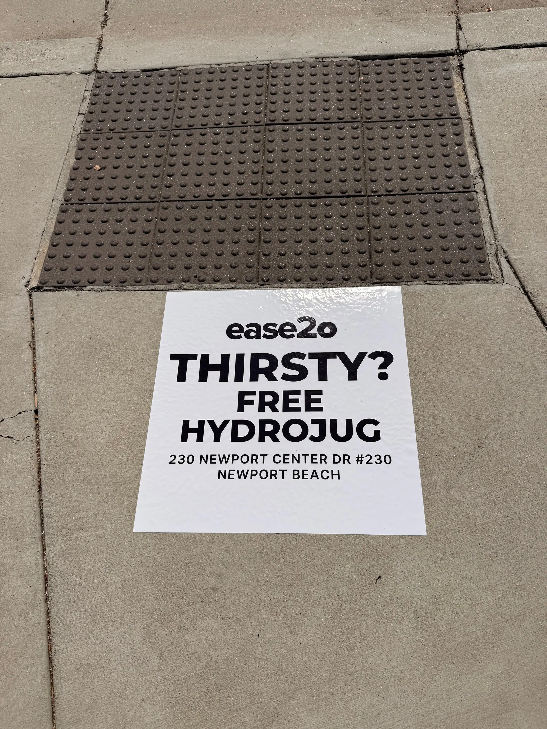 ease2o pop-up pole sticker on lamp post in Newport Beach, CA by Beyond Street Media