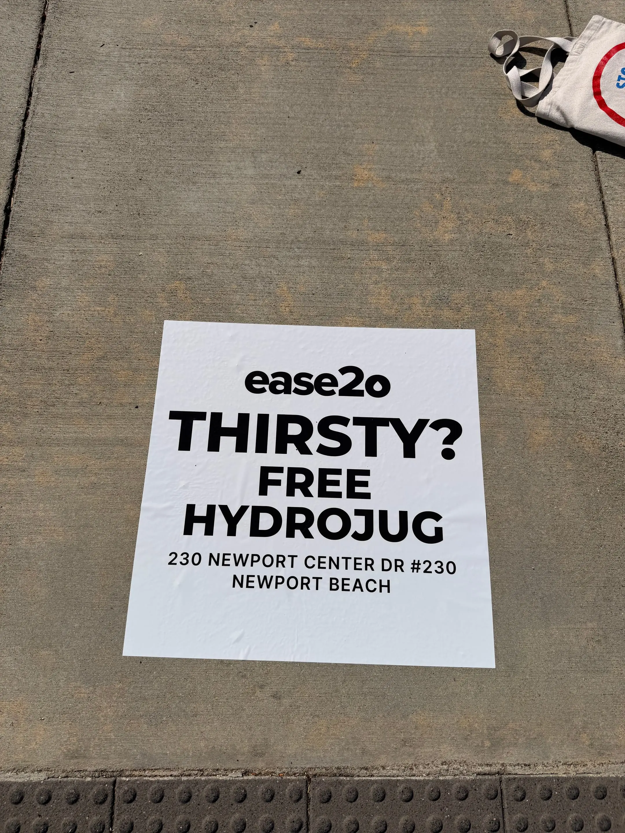 ease2o pop-up pole sticker on lamp post in Newport Beach, CA by Beyond Street Media
