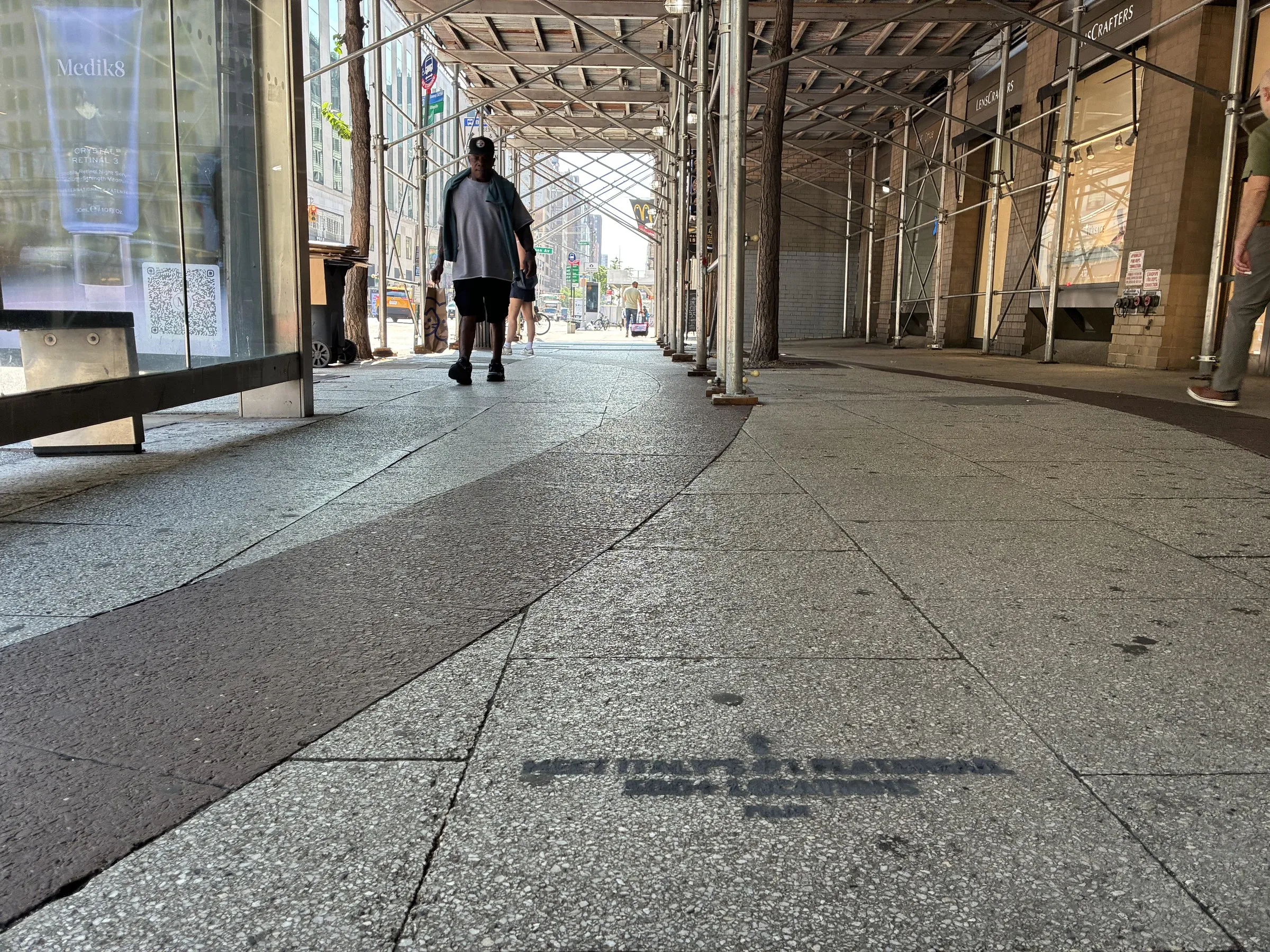 PIADI La Piadineria chalk stencil wayfinding campaign around 23rd St and Broadway in New York by Beyond Street Media