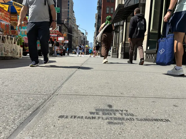 PIADI La Piadineria chalk stencil wayfinding campaign around 23rd St and Broadway in New York by Beyond Street Media