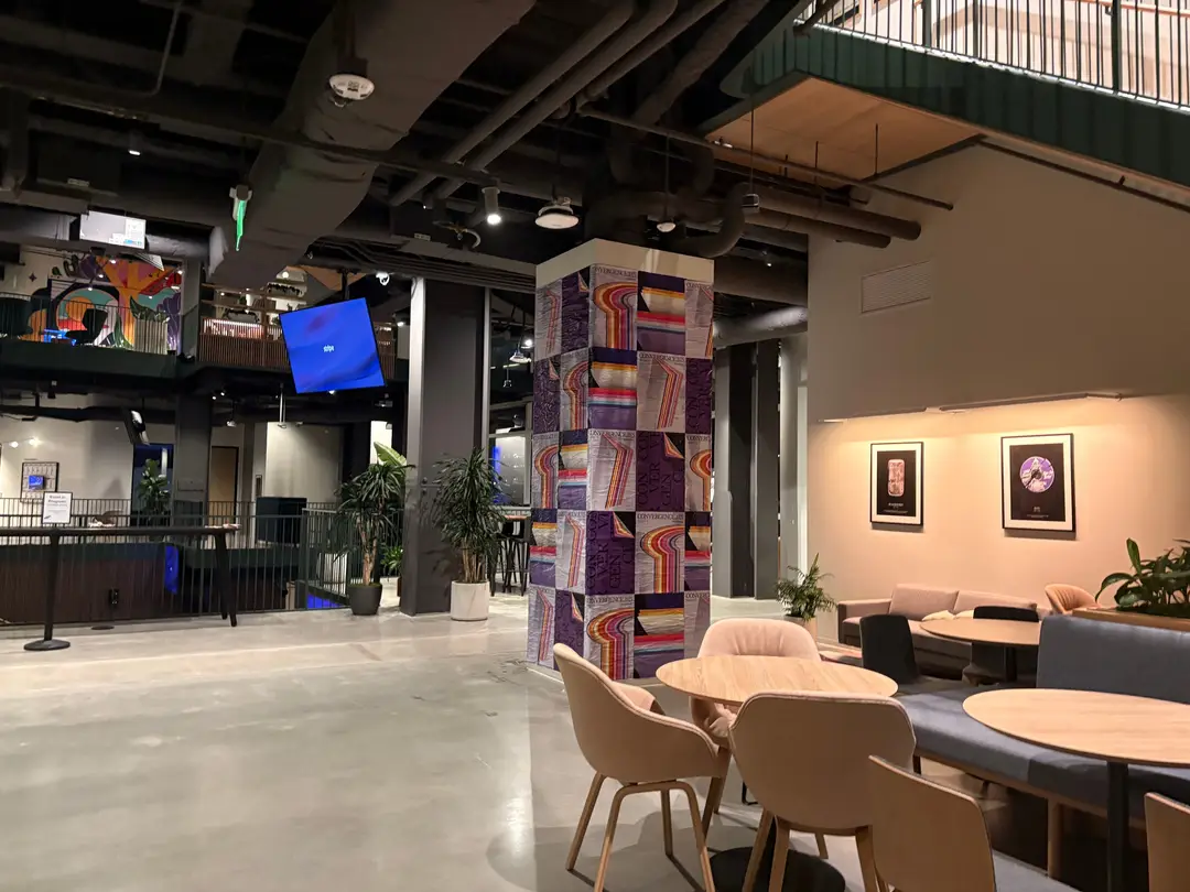 Stripe Convergence interior column wrap installation at SF HQ by Beyond Street Media (photo 6 of 16).